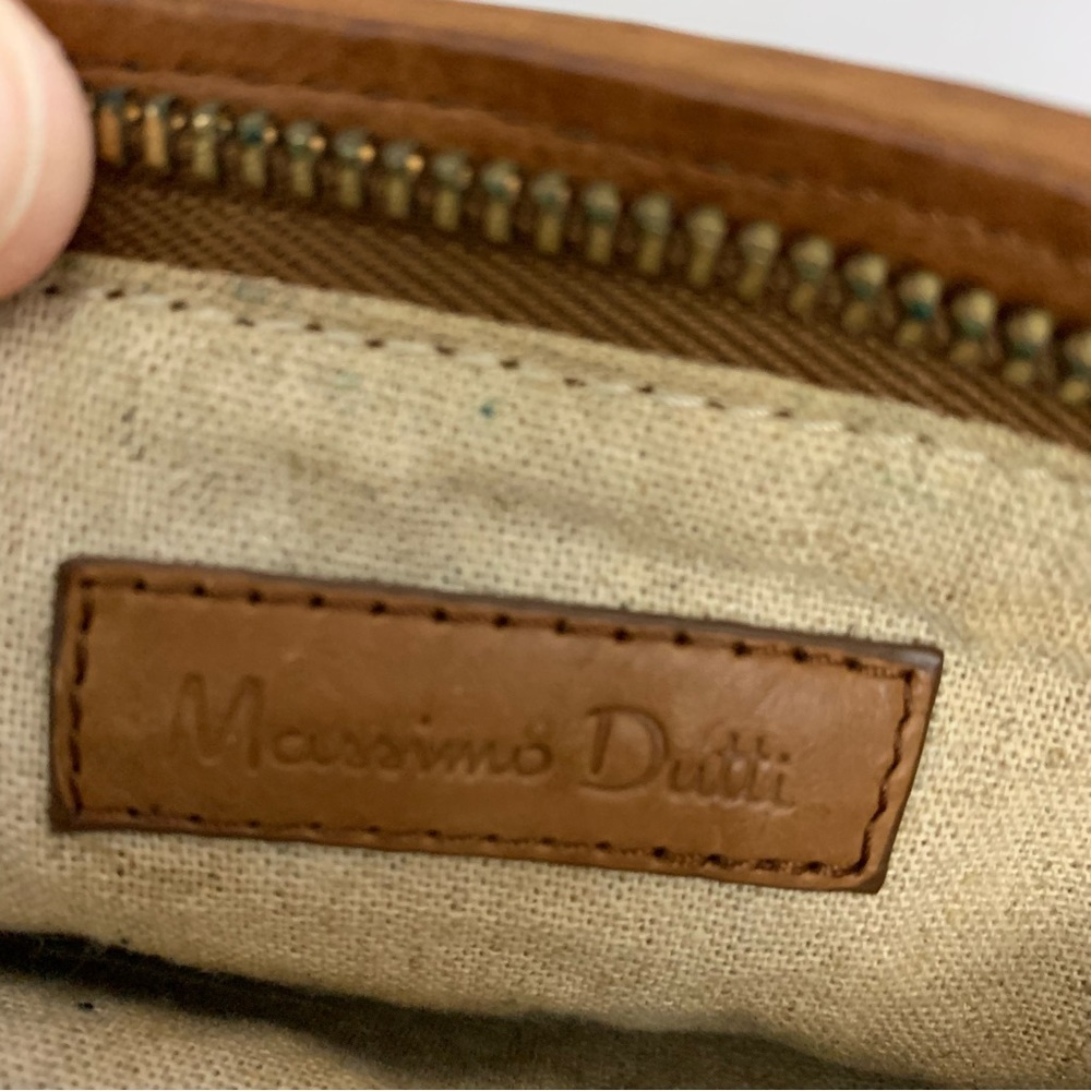 Massimo Dutti Woven Nappa Tan Leather Clutch with tassle 9”x7”x1” - Picture 7 of 16